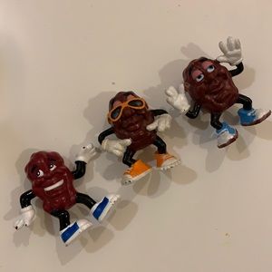 Vintage bundle of three California raisins toys